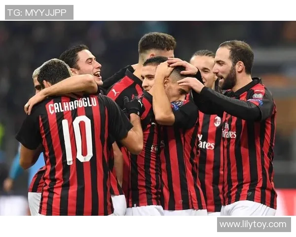 中超焦点战：拜仁大胜AC米兰帽子戏法点燃全场激情