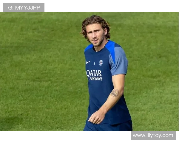 意甲赛场波尔图与巴黎圣日耳曼握手言和引发热议赛后深度解析 意甲赛场波尔图与巴黎圣日耳曼握手言和引发热议赛后深度解析