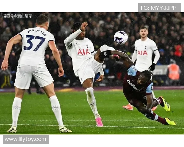 欧冠激战热刺与曼联握手言和历史冷门瞬间引爆全场热血沸腾