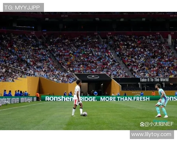 意甲激战：曼城狂胜里昂五球横扫全场引发热烈讨论