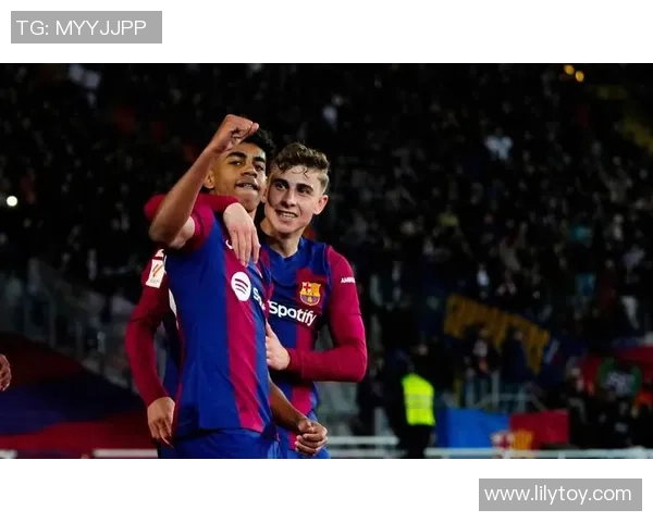 那不勒斯友谊赛大胜波尔图全场沸腾精彩瞬间回顾与赛后分析 那不勒斯友谊赛大胜波尔图全场沸腾精彩瞬间回顾与赛后分析