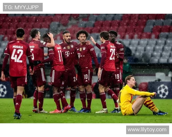 世界杯精彩对决拜仁与巴萨战成平局帽子戏法点燃全场激情