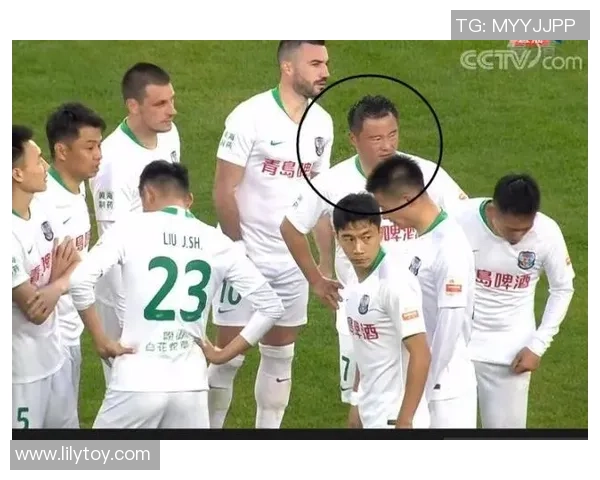 中超激战：里昂大胜尤文图斯红牌事件引发全场热议分析