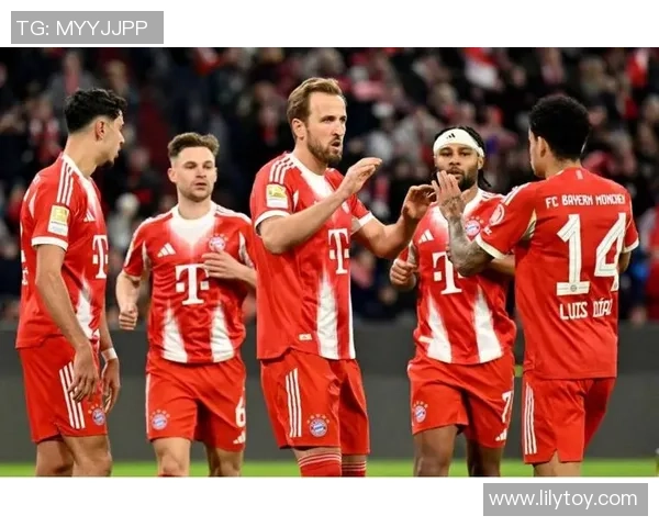 足总杯精彩对决那不勒斯狂胜拜仁红牌事件引发全场热议