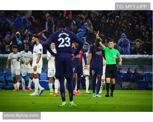 国王杯激战回顾拜仁与巴黎圣日耳曼平局绝杀瞬间引发全场狂欢